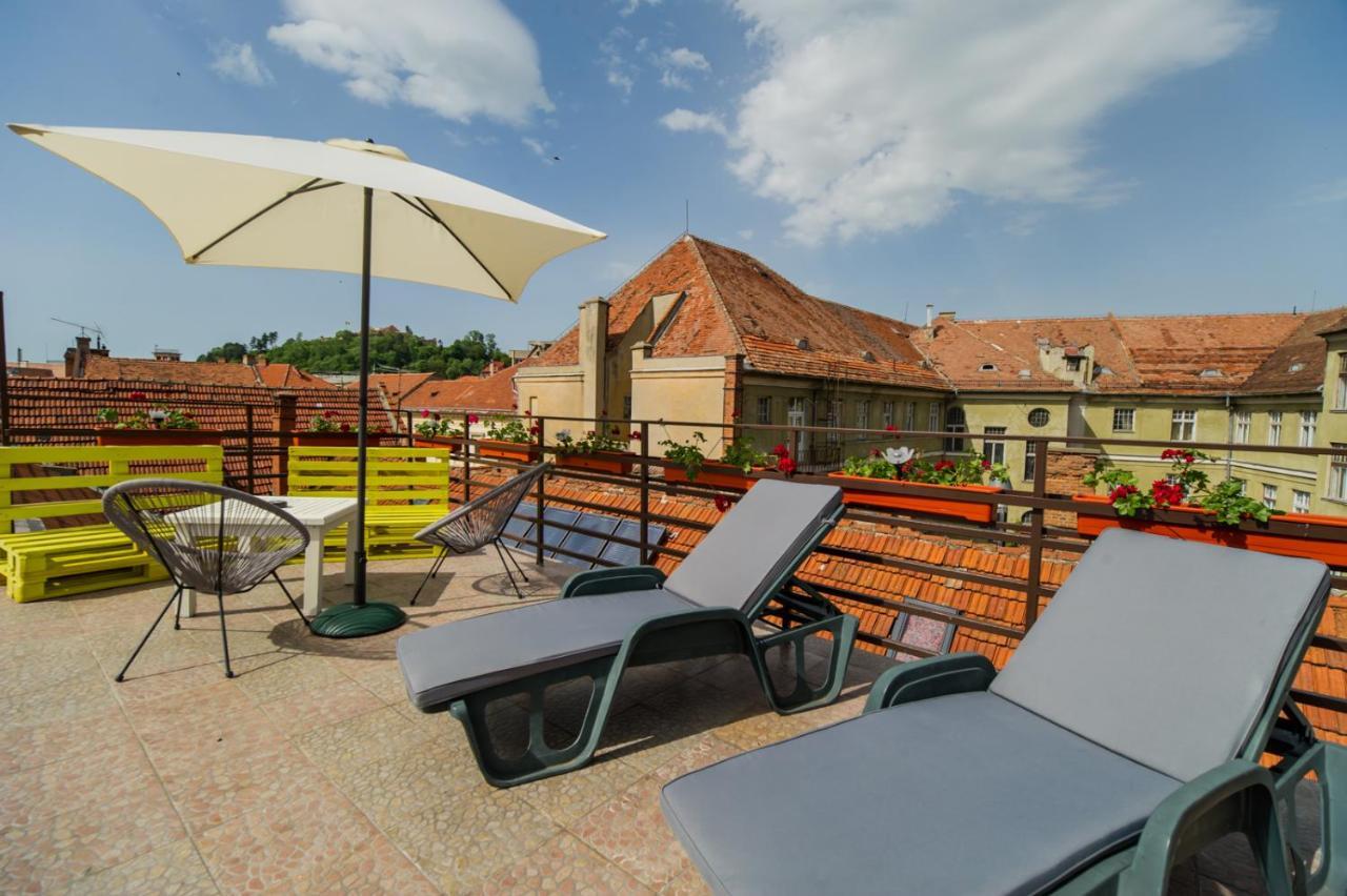 Rooftop Central Apartment Braşov Extérieur photo